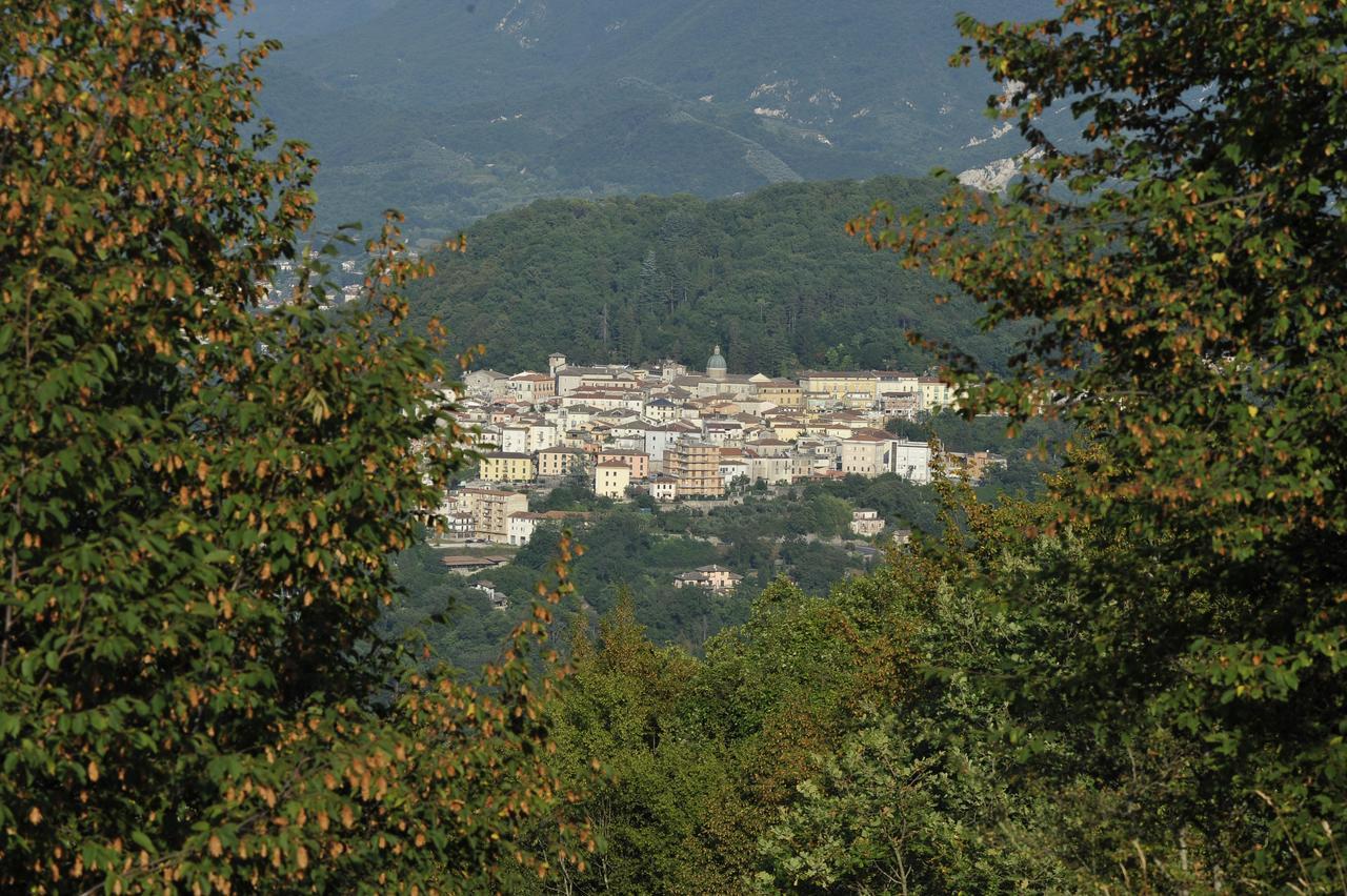 Palazzo Del Senatore Hotel Atina Exterior photo